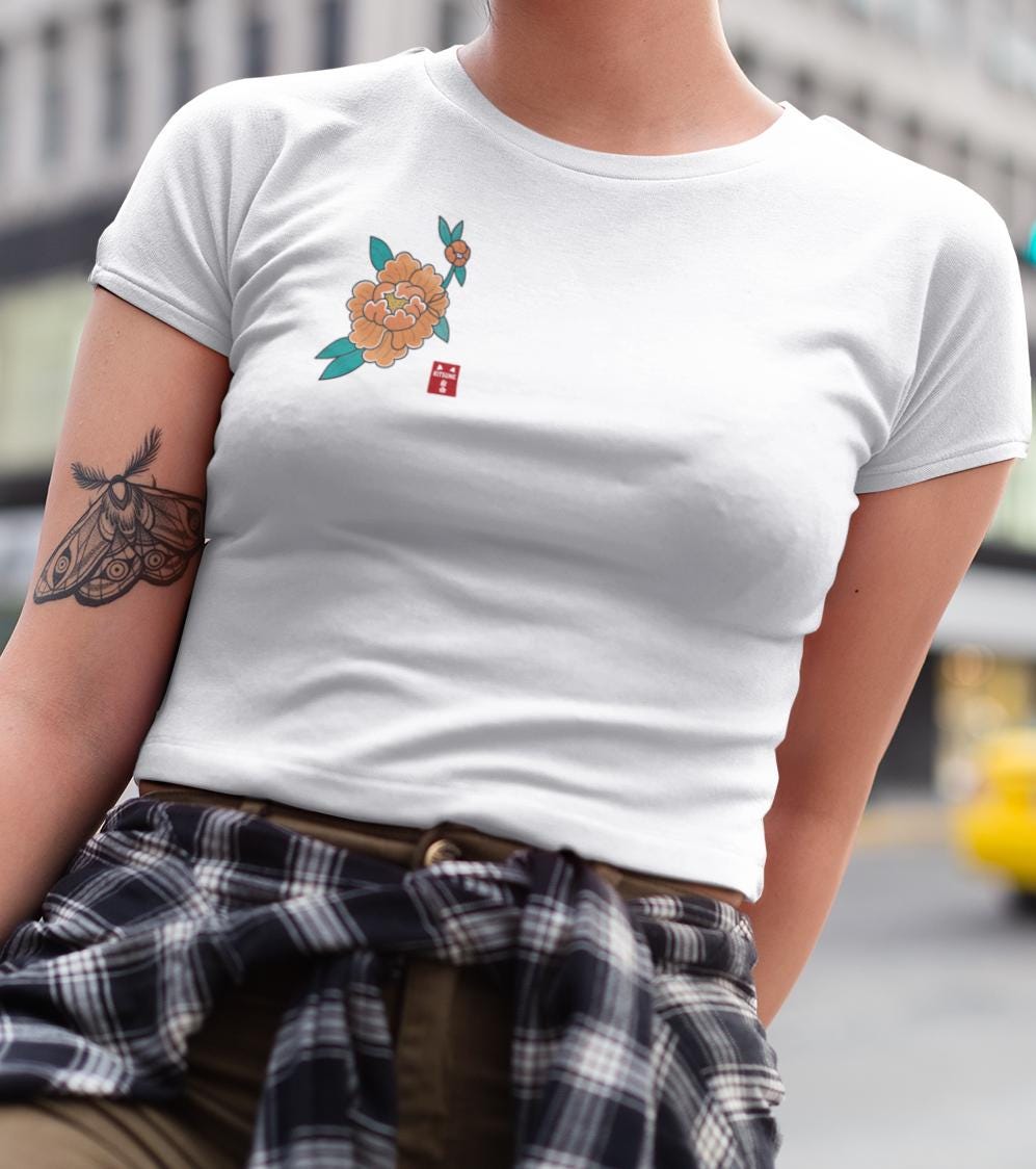 Camiseta Crop Top 🌺 Peonía Tattoo